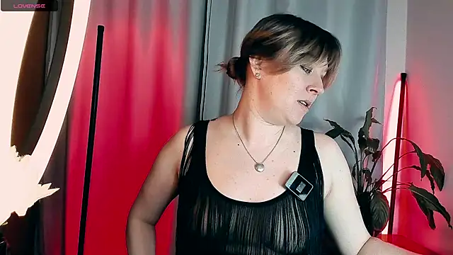 Snapshot of 5_in_one chatting on 02.16.26 5 in one online show from 02.16.26