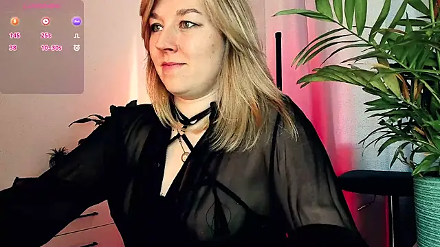 Snapshot of 5_in_one chatting on 04.09.26 5 in one online show from 04.09.26