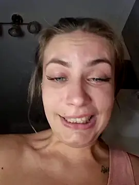 Keli Jessi online show from 11.21.25