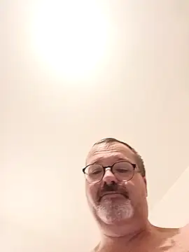 Snapshot of mike9473 chatting on 11.14.25 mike9473 online show from 11.14.25