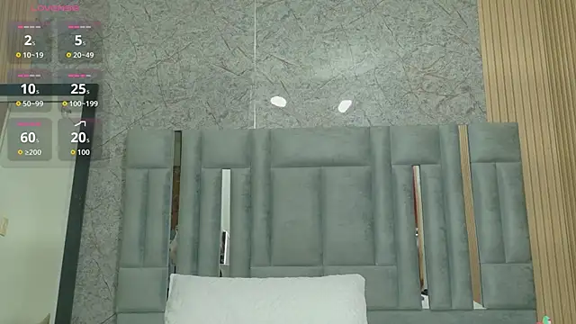 veronicaroose  online show from 03.31.26