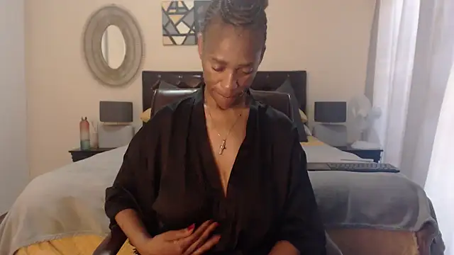 Creamyass22 online show from 12.13.24