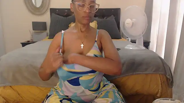 Creamyass22 online show from 12.14.24