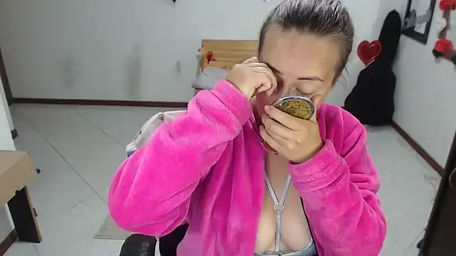 charlottezoe15 online show from 02.12.26