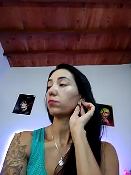 LunaZambrano online show from 02.28.25