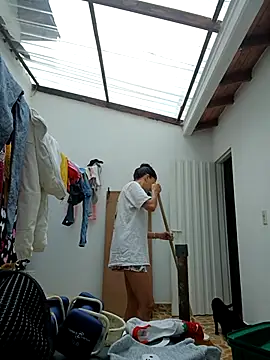 LunaZambrano online show from 10.17.25