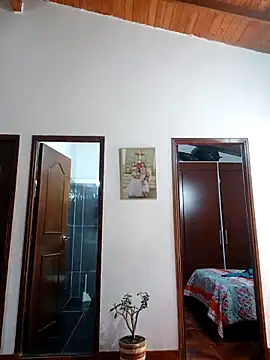 Snapshot of LunaZambrano chatting on 05.01.26 LunaZambrano online show from 05.01.26