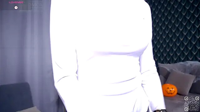 AmmyScotch online show from 10.30.25