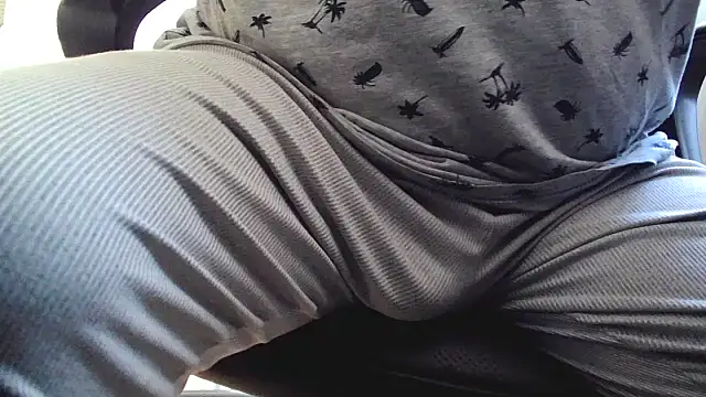 Snapshot of scorvierge@xh chatting on 03.23.26 scorviergexh online show from 03.23.26