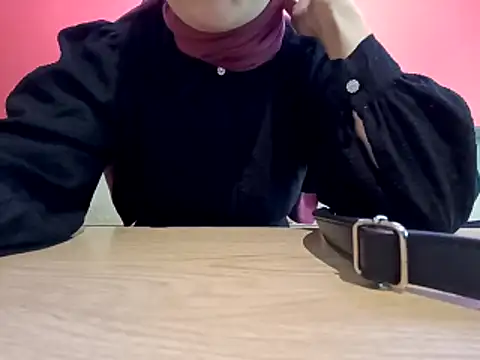Snapshot of sutgibihatun chatting on 11.06.25 sutgibihatun online show from 11.06.25
