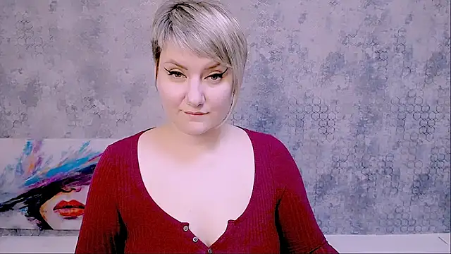 Snapshot of Djullia chatting on 02.20.25 Djullia online show from 02.20.25