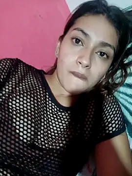 Snapshot of annie-19 chatting on 01.19.25 annie-19 online show from 01.19.25