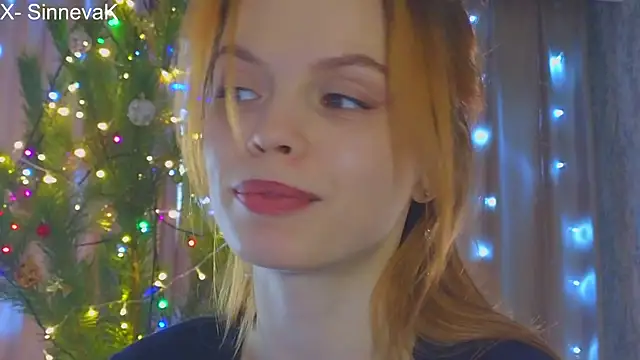 Snapshot of sinteas chatting on 12.24.24 sinteas online show from 12.24.24