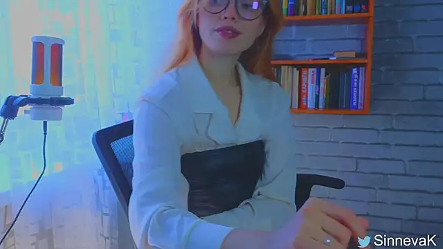 Snapshot of sinteas chatting on 02.23.25 sinteas online show from 02.23.25