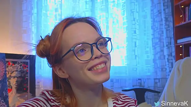 Snapshot of sinteas chatting on 03.20.25 sinteas online show from 03.20.25