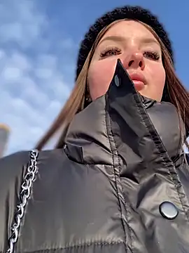 KrisMagnoly online show from 02.14.25