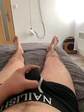 Snapshot of mihsha chatting on 02.23.25 mihsha online show from 02.23.25