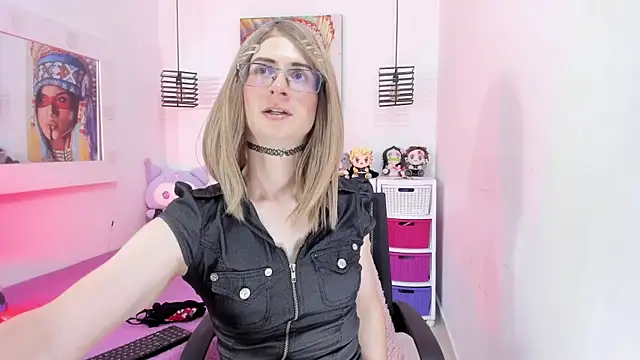 Snapshot of KimberlyJohnsoon chatting on 04.28.26 KimberlyJohnsoon online show from 04.28.26