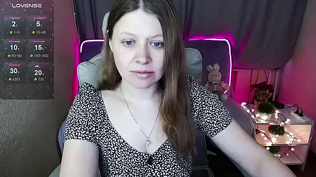 alekasamui online show from 02.04.25