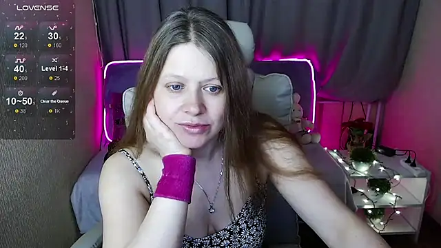 alekasamui online show from 02.26.25