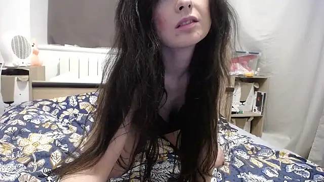 desirmiss1 online show from 02.24.25