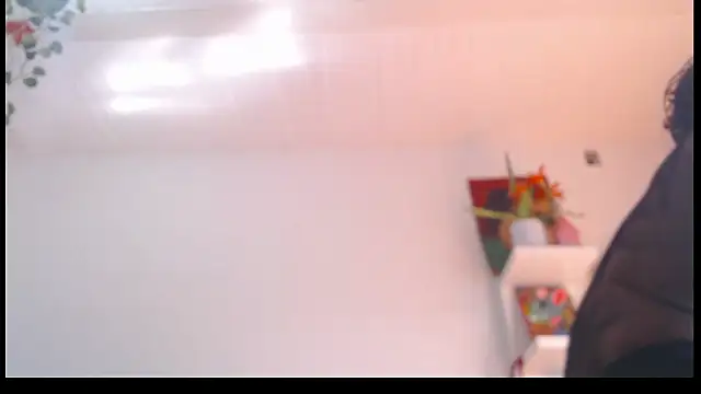 LAICK 01 online show from 10.18.25