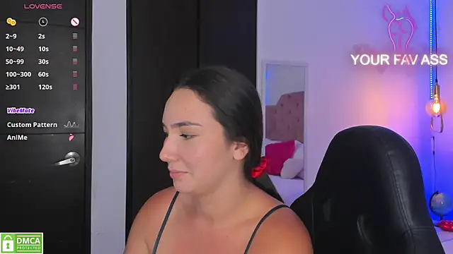 Snapshot of ava_blue chatting on 01.24.25 ava blue online show from 01.24.25