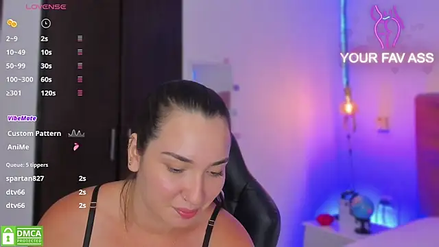 Snapshot of ava_blue chatting on 02.09.25 ava blue online show from 02.09.25