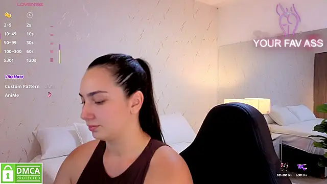 Snapshot of ava_blue chatting on 09.10.25 ava blue online show from 09.10.25