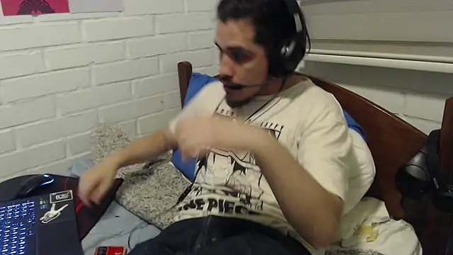 hung weeb online show from 12.12.24