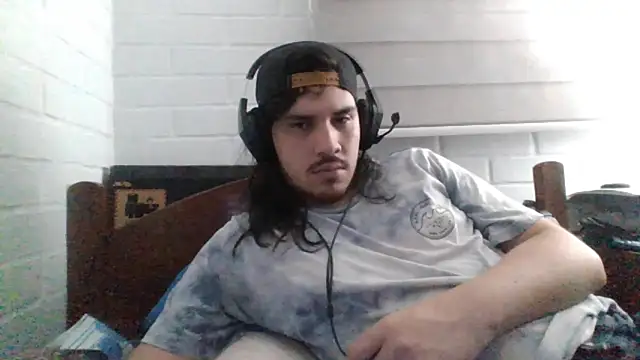 hung weeb online show from 02.18.25