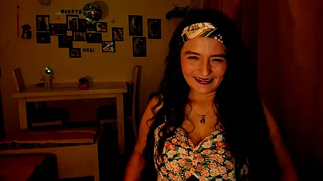 emma luxy online show from 04.04.26