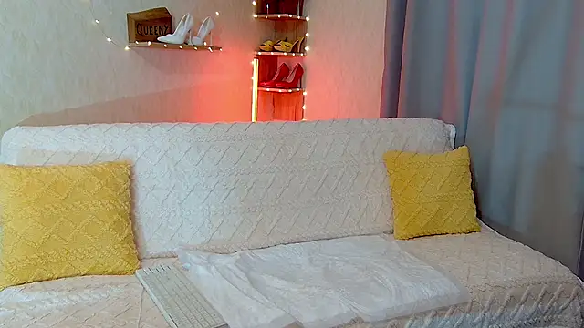 KimPolloc online show from 01.10.26