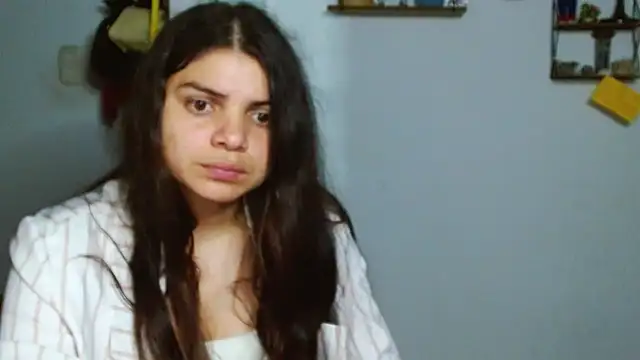 Snapshot of Nikkykora15 chatting on 02.04.25 Nikkykora15 online show from 02.04.25