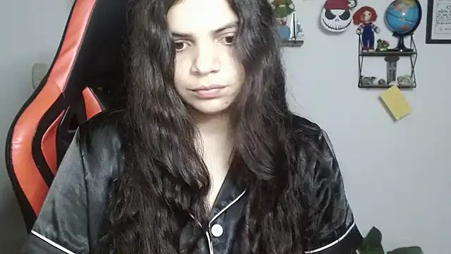 Snapshot of Nikkykora15 chatting on 02.18.25 Nikkykora15 online show from 02.18.25