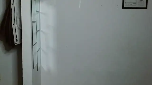 Snapshot of Nikkykora15 chatting on 11.12.25 Nikkykora15 online show from 11.12.25