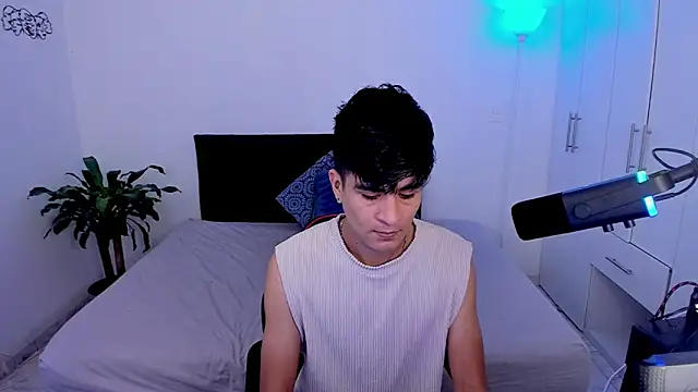 Snapshot of Eiden_allenx chatting on 02.06.25 Eiden allenx online show from 02.06.25