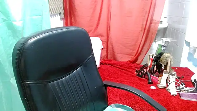 Snapshot of squirt322bbw chatting on 12.21.25 squirt322bbw online show from 12.21.25