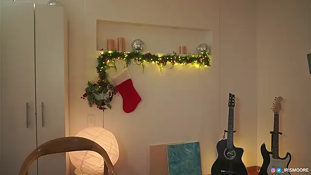 Snapshot of raphttalia_ chatting on 12.23.24 raphttalia online show from 12.23.24