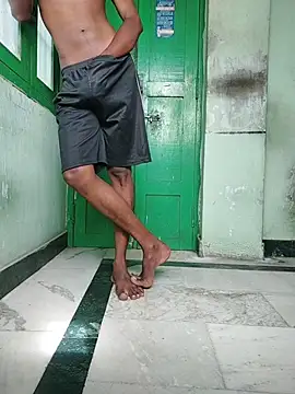 Snapshot of anjaanarun chatting on 09.29.25 anjaanarun online show from 09.29.25