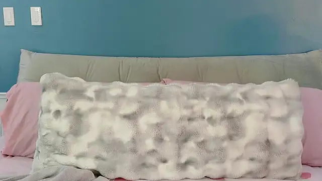 SaraBearXo online show from 05.29.26