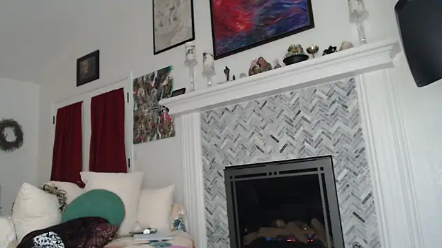 AuroraWillows online show from 03.06.25