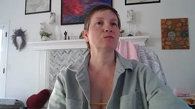 Snapshot of AuroraWillows chatting on 02.07.26 AuroraWillows online show from 02.07.26