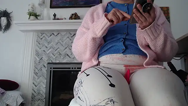 Snapshot of AuroraWillows chatting on 02.22.26 AuroraWillows online show from 02.22.26