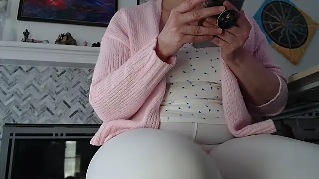 Snapshot of AuroraWillows chatting on 03.03.26 AuroraWillows online show from 03.03.26