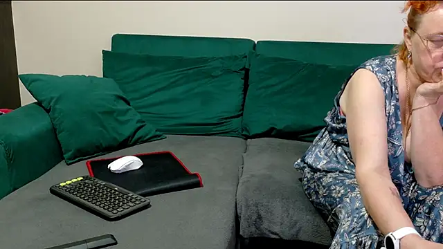 JoannaAndNeighbour online show from 05.18.26