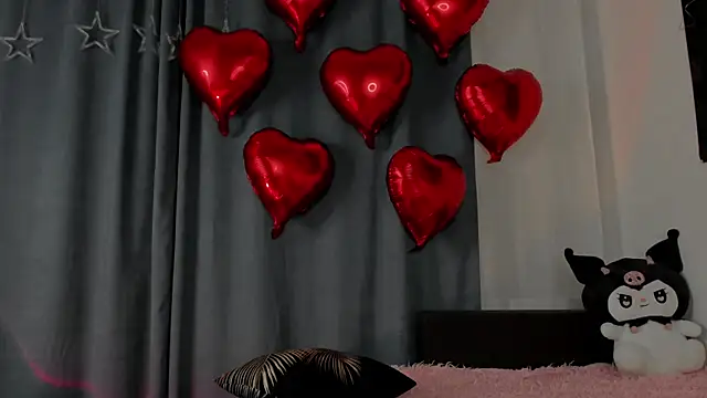 t0riayun0 online show from 02.15.25