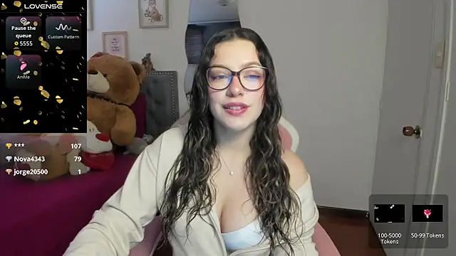 Snapshot of samysweet_8 chatting on 02.12.26 samysweet 8 online show from 02.12.26