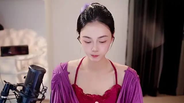 Snapshot of Ocean--Lili chatting on 06.16.26 Ocean--Lili online show from 06.16.26