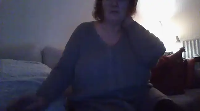 Snapshot of sheerazade chatting on 12.01.24 sheerazade online show from 12.01.24